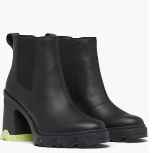 Like New, Sorel Women’s Waterproof Platform Block Heel Chelsea Boot in Black